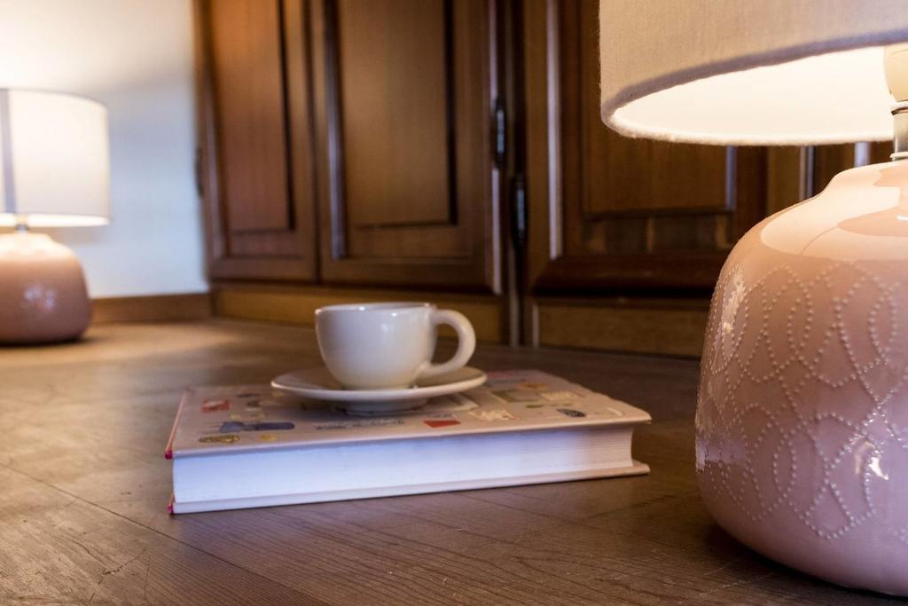 Altido Warm Apt For 4 In Porta Venezia Central Milano Eksteriør billede